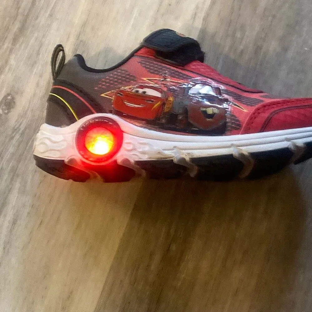 Disney Pixar Cars Light-Up Athletic Sneakers (Toddlers/Little Kids) size 8